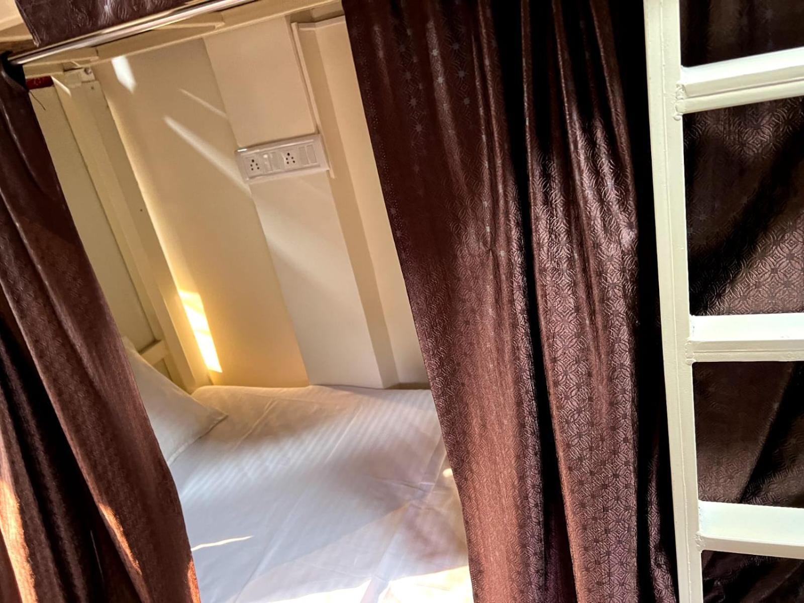Hostel Kufa Pg Bombaj